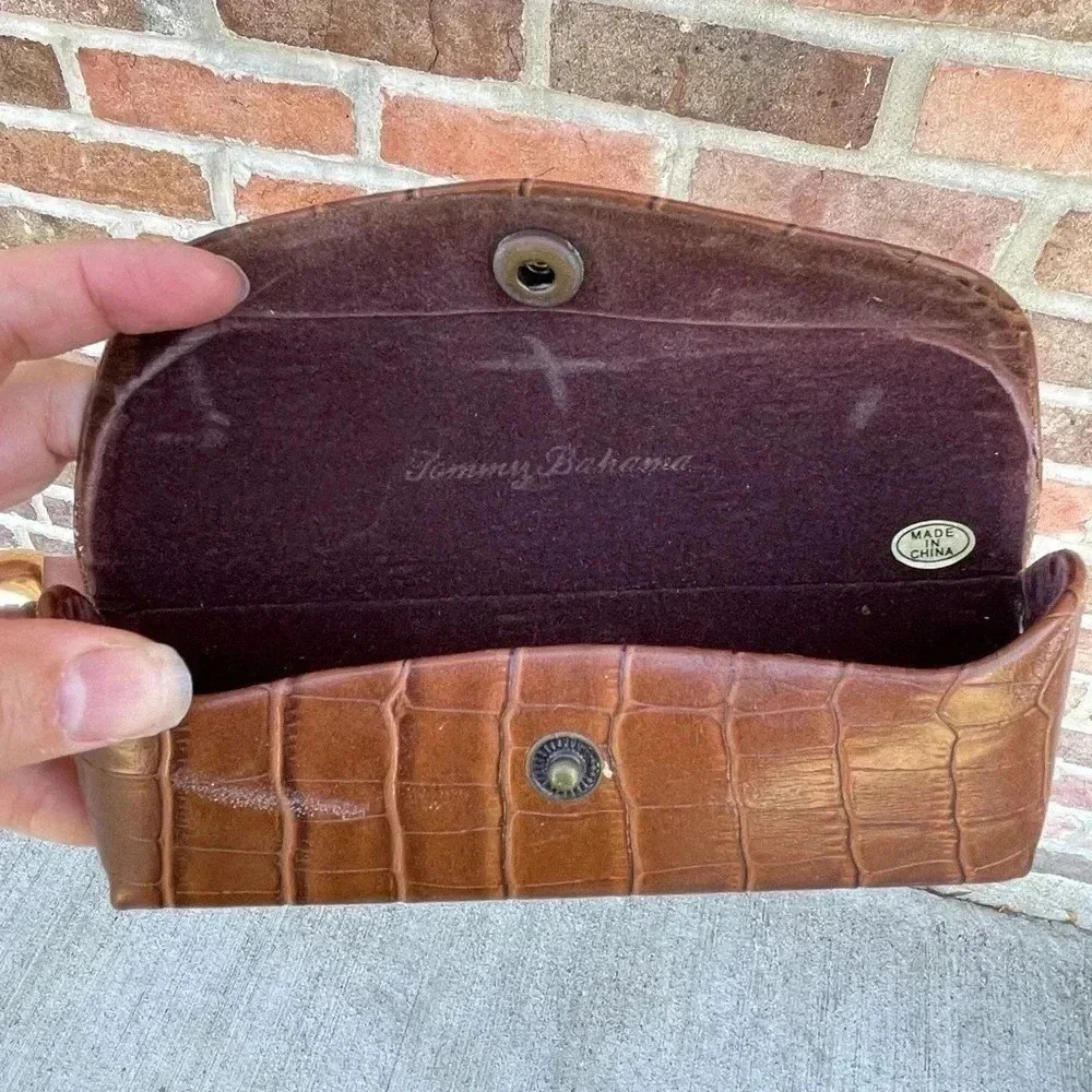 Tommy Bahama Crocodile Alligator Glasses Sunglasses Brown Clamshell Case - Picture 3 of 5